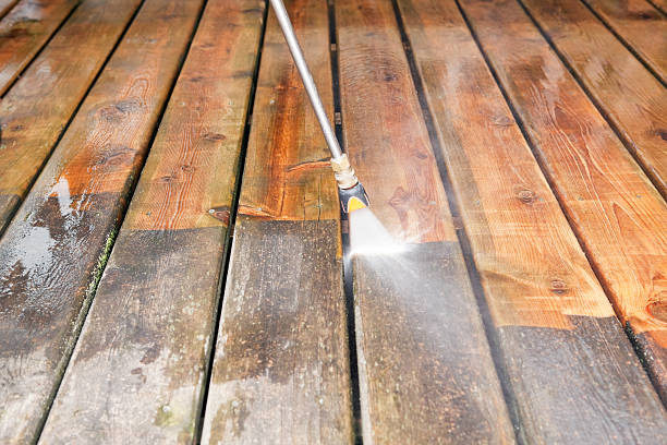 Best Sidewalk Pressure Washing  in Torrington, WY
